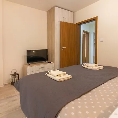 Domus Grand With Parking * פלובדיב