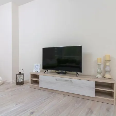 דירה Domus Grand With Parking *