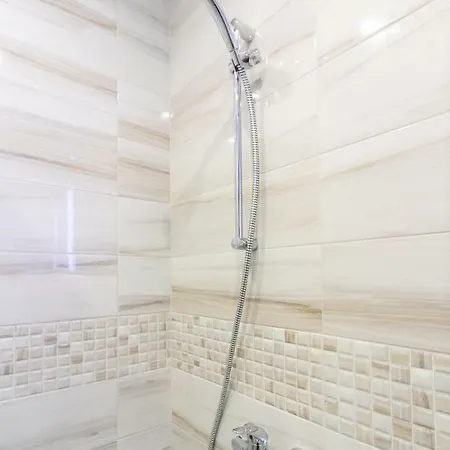 Domus Grand With Parking דירה פלובדיב