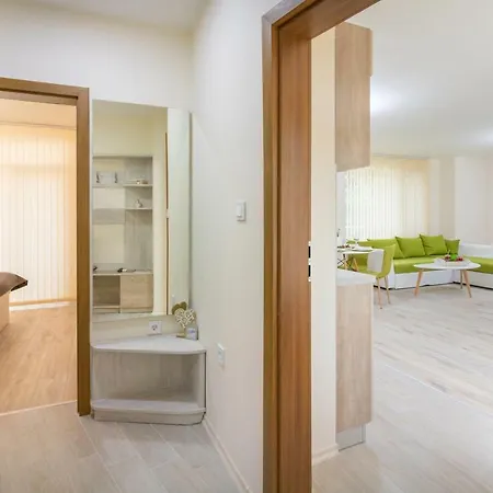 Apartament Domus Grand With Parking