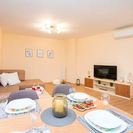 Apartment Domus Grand Plovdiv