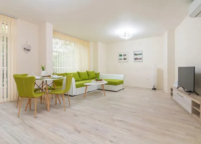 Apartment Domus Grand With Parking Plovdiv