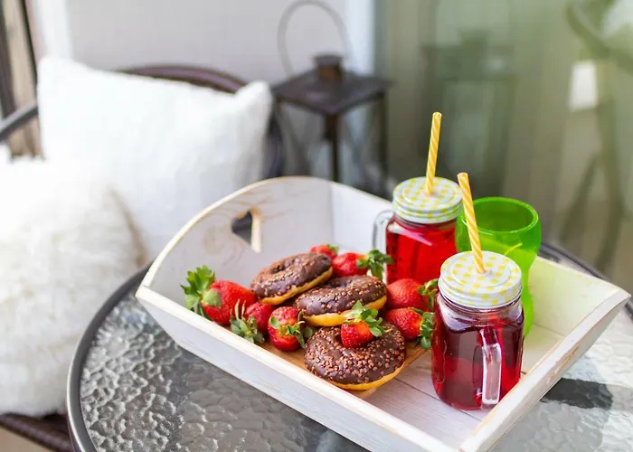 Domus Grand With Parking Apartment