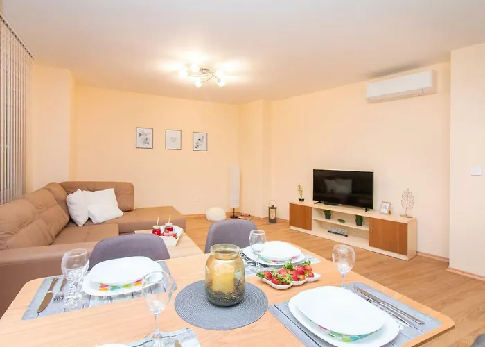 Apartment Domus Grand With Parking Plovdiv